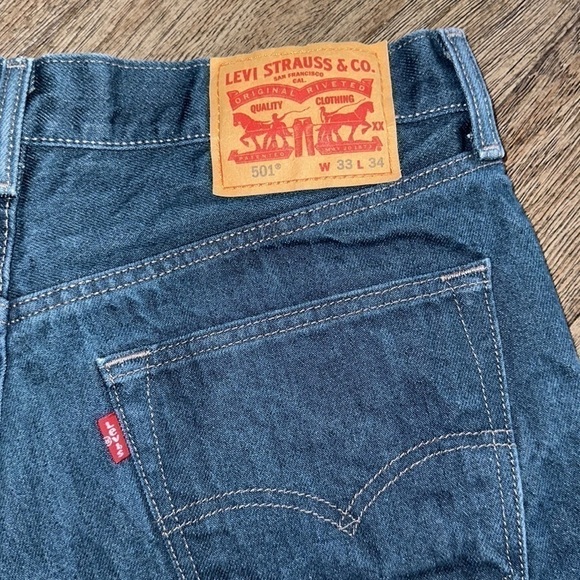 Levi’s White Oak Cone Denim Diy Cutoff Shorts - Picture 10 of 11